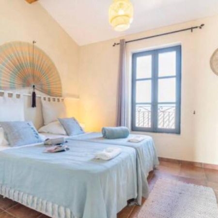 Maison Cosy Lodge 15 P Clim Wifi Cour Garage Montfrin Esterno foto