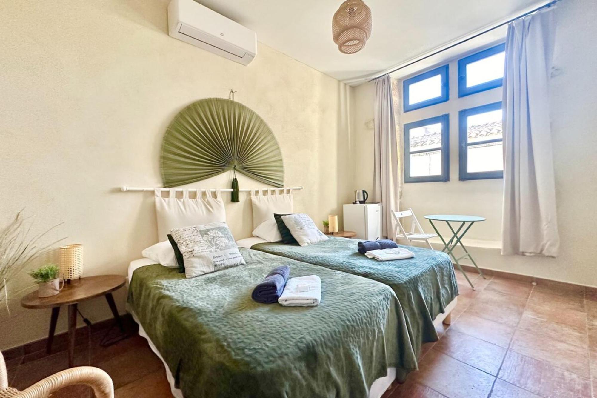 Maison Cosy Lodge 15 P Clim Wifi Cour Garage Montfrin Esterno foto